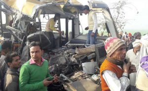 up-school-bus-accident-etah_650x400_51484805913