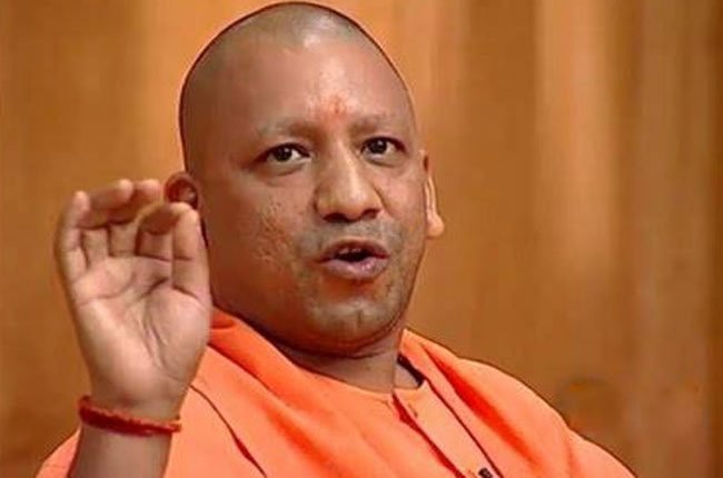 योगी की हिंदू युवा वाहिनी के लिए बढ़ा क्रेज, रोज हजारों लोग कर रहे अप्लाई