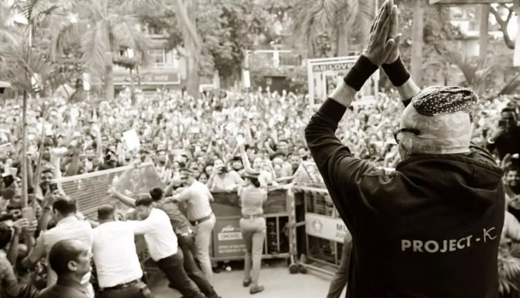 Superstar-Amitabh-Bachchan-injured-during-shooting,-difficulty-in-moving-and-breathing